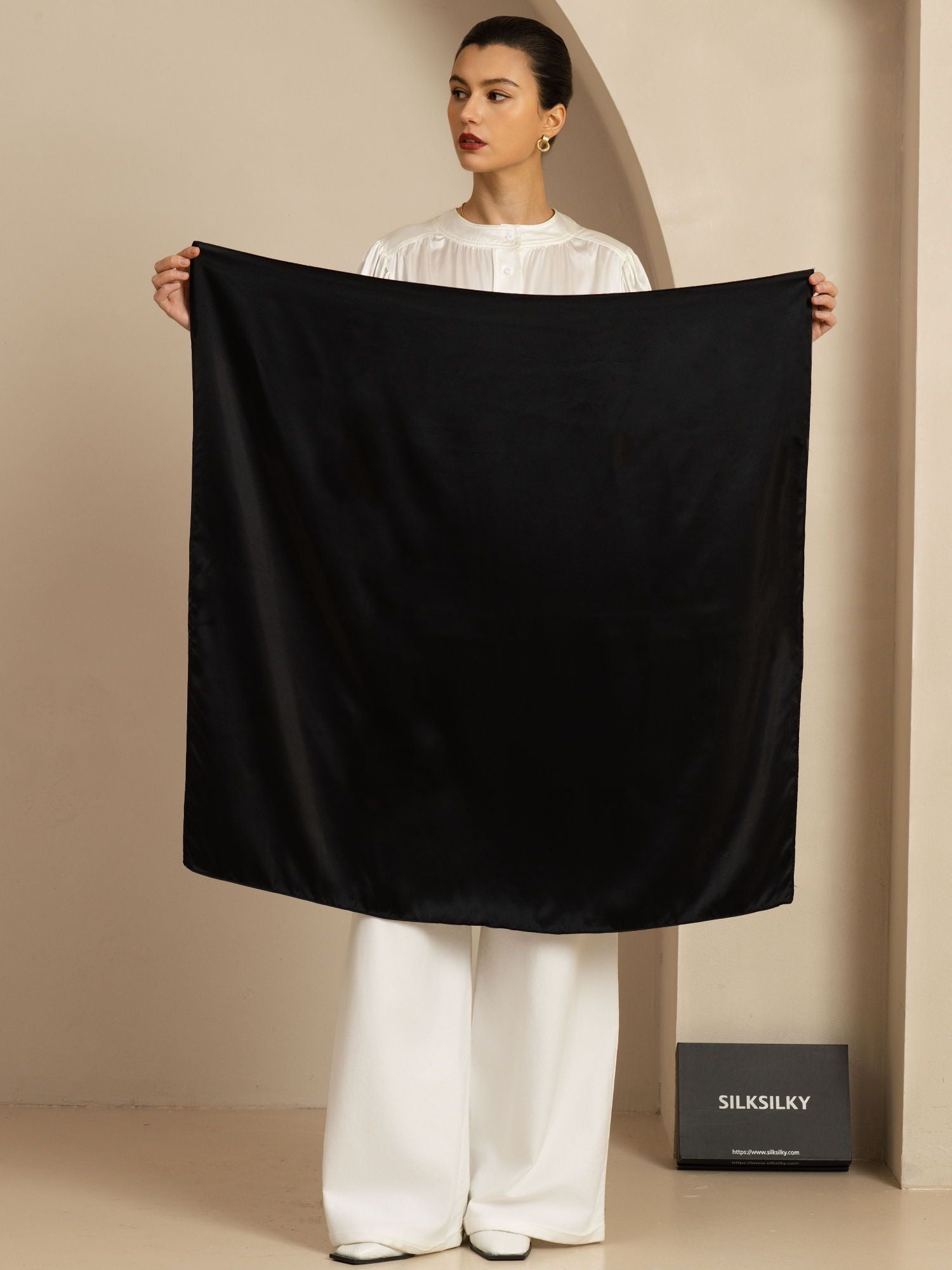 Pure Silk Classic  Elegant Square Scarf - Size 90x90cm