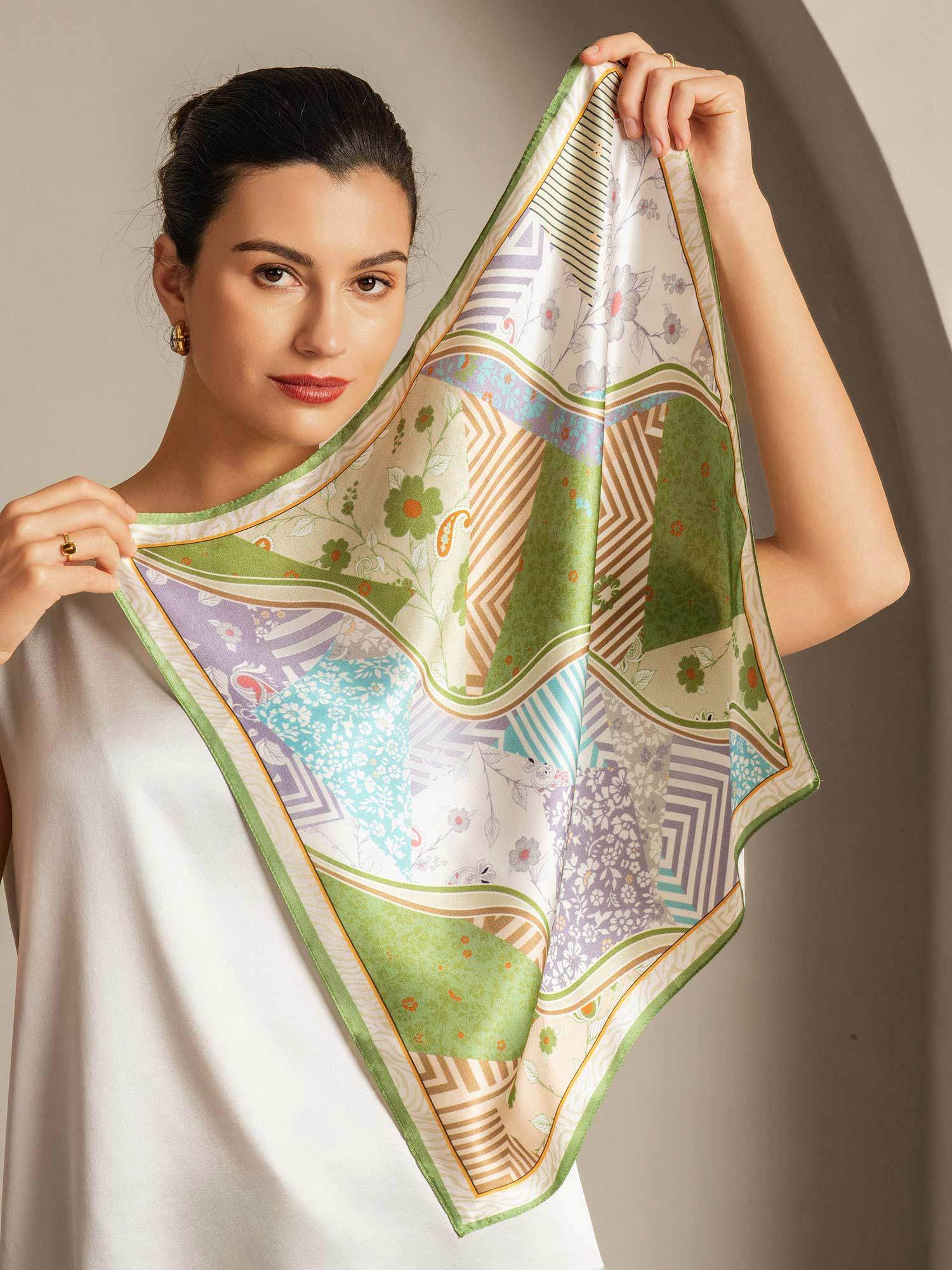 Pure Silk Pattern Stitching Square Scarf - Size 53x53cm