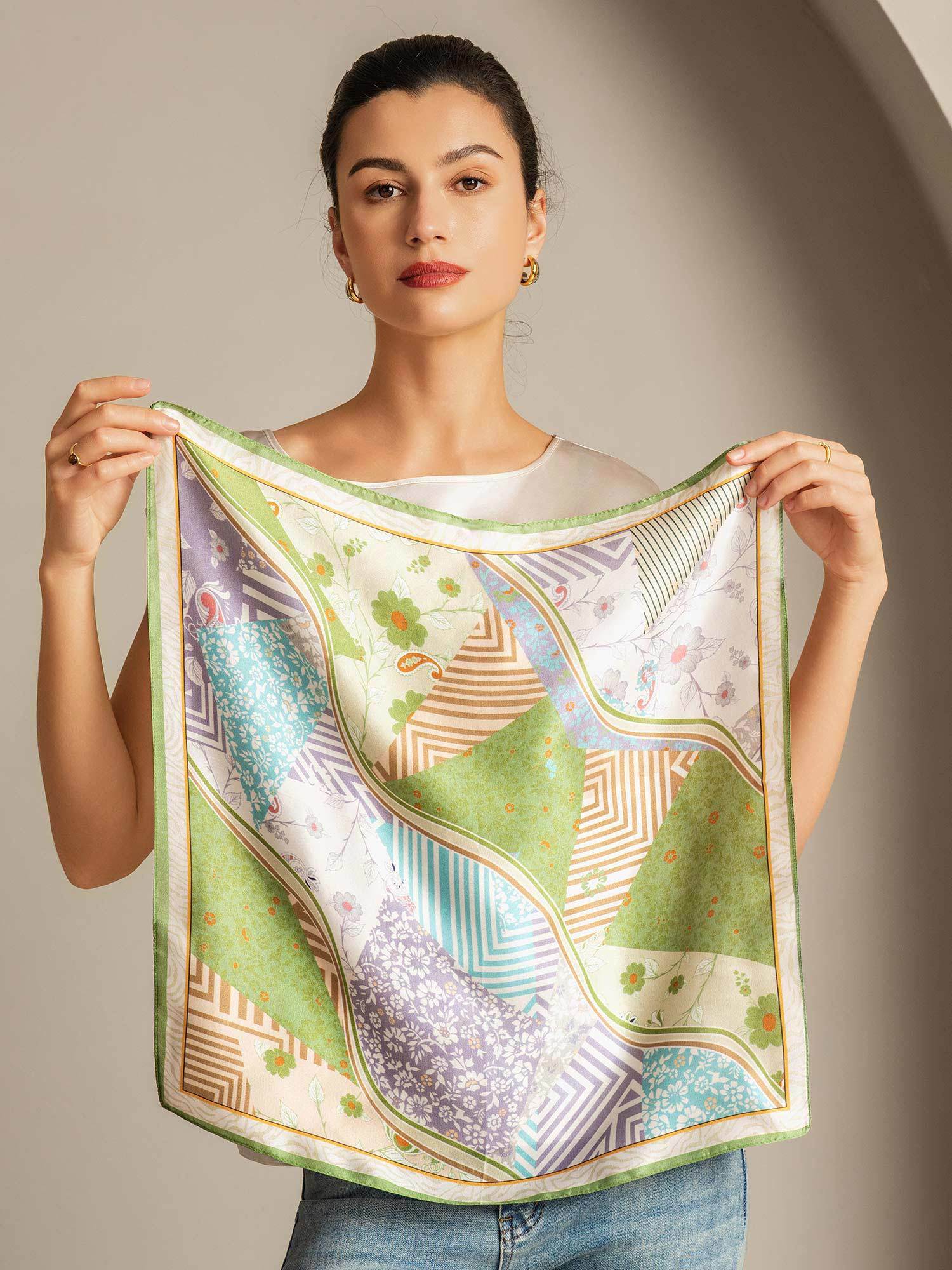 Pure Silk Pattern Stitching Square Scarf - Size 53x53cm