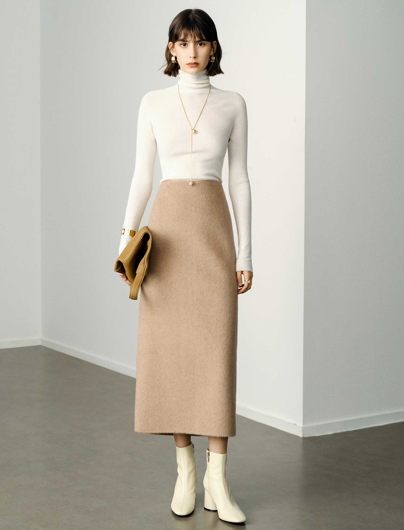 100% Wool Turtleneck Slim-Fit Knit Top