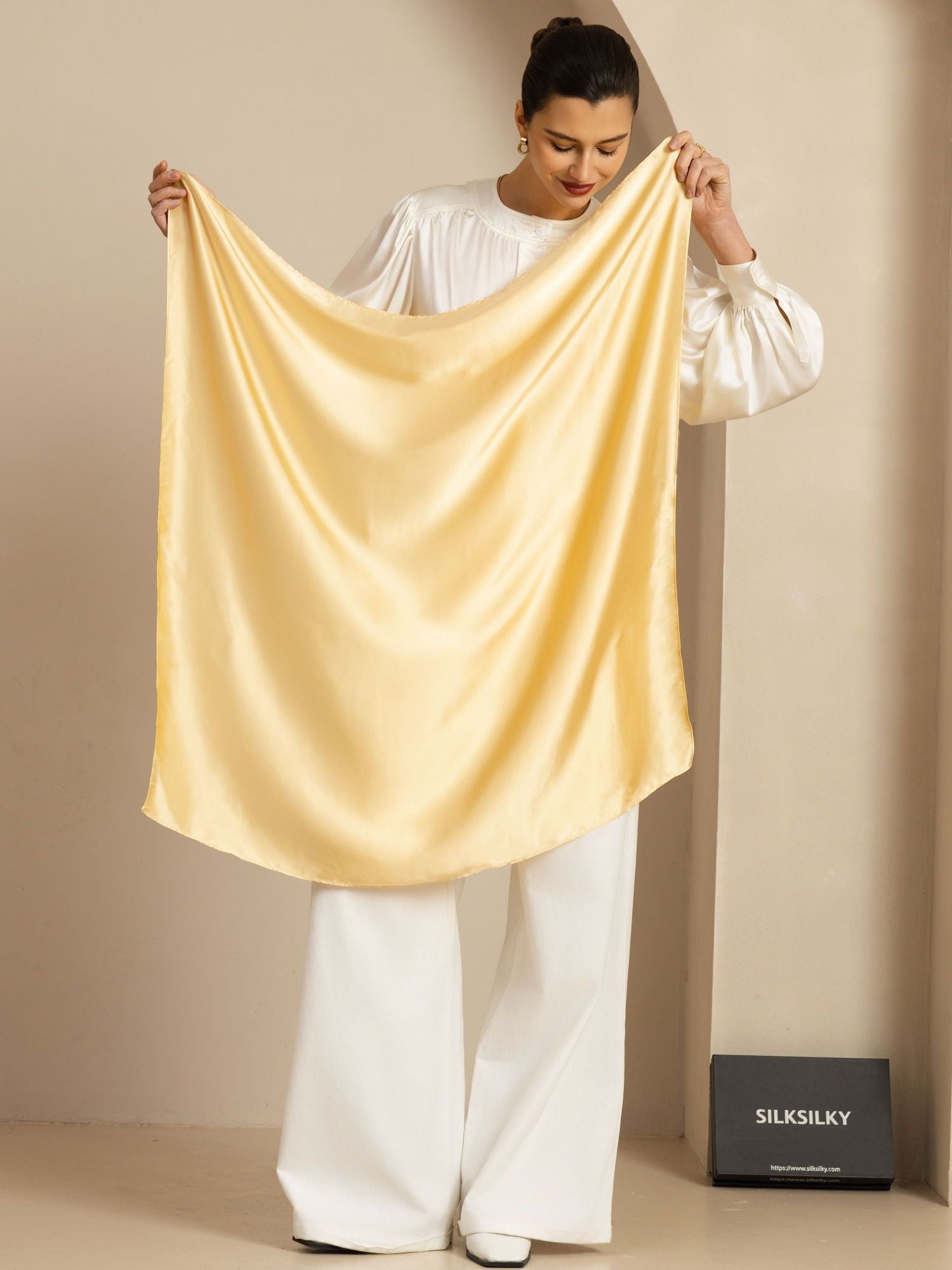 Pure Silk Classic  Elegant Square Scarf - Size 90x90cm